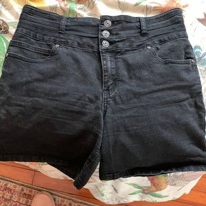 42. High waist shorts